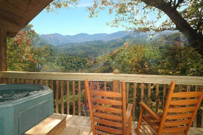 #754 Bear Hugs Villa Gatlinburg Exterior photo